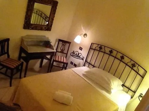 **  Marta Guest House Roma İtalya